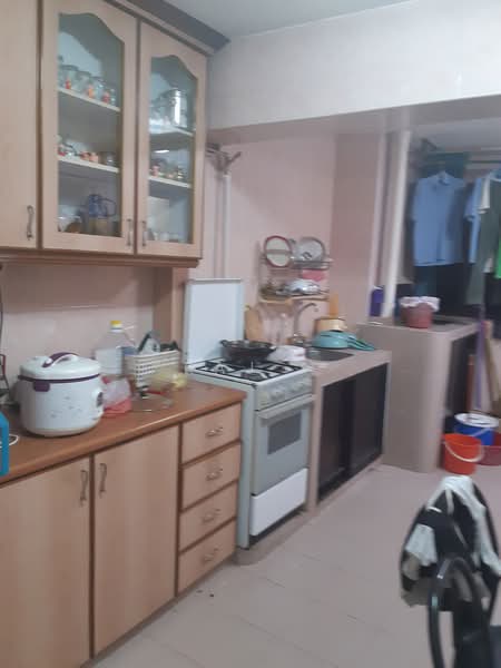 140 Tampines Street 12, 140 Tampines Street 12, 3 Bedrooms, 1,200 sqft, HDB Flat For Rent, by Raj ., 500145389 - Kitchen - PropertyGuru.com.sg