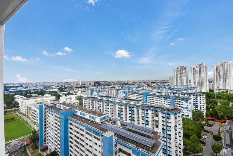 552 Ang Mo Kio Avenue 10, 552 Ang Mo Kio Avenue 10, Room Rental, 150 sqft, HDB Flat For Rent, by Sky Chiu, 500145396 - View from Common Bedroom - PropertyGuru.com.sg
