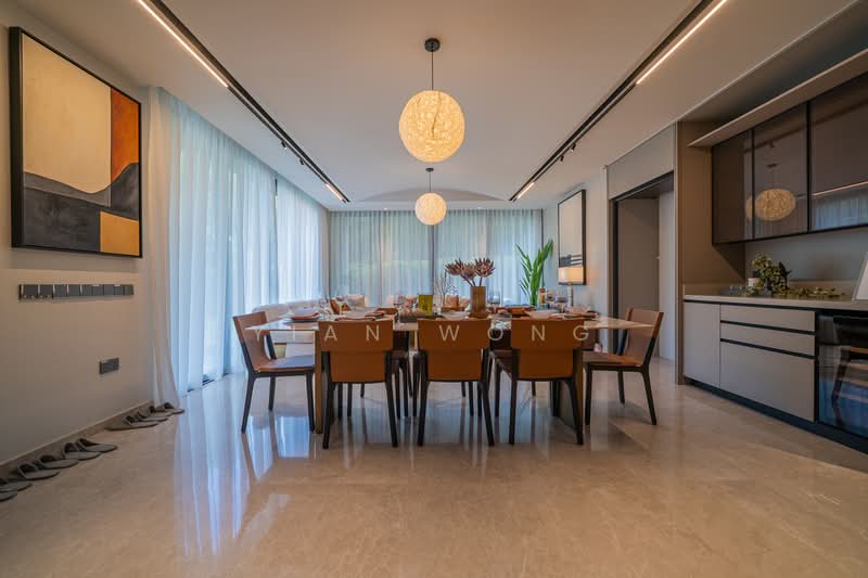 SUPER CHEAP BRAND NEW FREEHOLD SEMI D IN D21, GREENBANK, 6 Bedrooms, 5,446 sqft, Semi-Detached House For Sale, by Yian Wong, 500145412 - Dining Room - PropertyGuru.com.sg