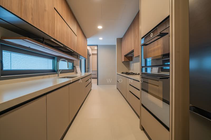 SUPER CHEAP BRAND NEW FREEHOLD SEMI D IN D21, GREENBANK, 6 Bedrooms, 5,446 sqft, Semi-Detached House For Sale, by Yian Wong, 500145412 - Kitchen - PropertyGuru.com.sg