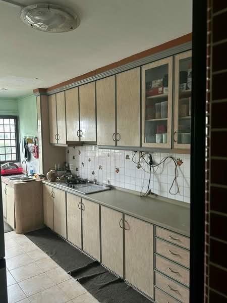 628 Bedok Reservoir Road, 628 Bedok Reservoir Road, 2 Bedrooms, 721 sqft, HDB Flat For Rent, by Henry Lim, 500145421 - Kitchen - PropertyGuru.com.sg