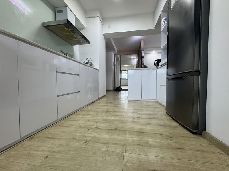52 Strathmore Avenue, 52 Strathmore Avenue, 3 Bedrooms, 1,184 sqft, HDB Flat For Sale, by Alvy Yong, 500145433 - Kitchen - PropertyGuru.com.sg