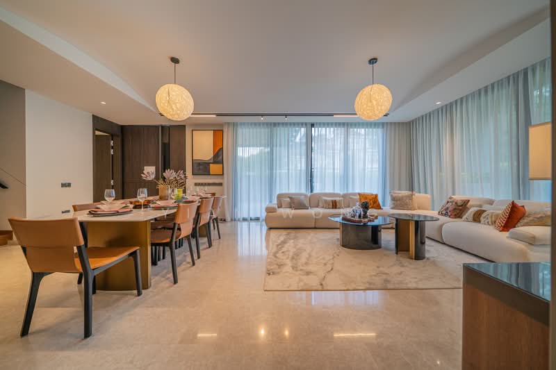 Greenbank Park, Greenbank Park, 7 Bedrooms, 8,342 sqft, Detached House For Sale, by Yian Wong, 500145436 - Living Room - PropertyGuru.com.sg