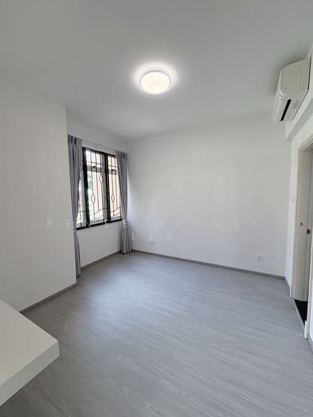 Seletar Springs Condominium, 106 Gerald Drive, 2 Bedrooms, 1,012 sqft, Condominium For Rent, by Renee Nicole Lee, 500145452 - Interior - PropertyGuru.com.sg