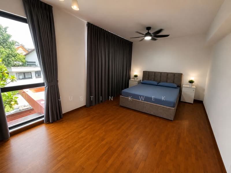 Bukit Villas, 23 Rasok Drive, 5 Bedrooms, 2,852 sqft, Semi-Detached House For Rent, by Justin Kwek, 500145454 - Bedroom - PropertyGuru.com.sg