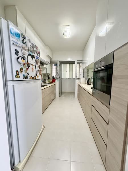 526A Costa Ris, 526A Pasir Ris Street 51, 3 Bedrooms, 1,001 sqft, HDB Flat For Sale, by Ashley Chai 蔡忝玲, 500145462 - Kitchen - PropertyGuru.com.sg