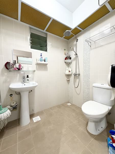 526A Costa Ris, 526A Pasir Ris Street 51, 3 Bedrooms, 1,001 sqft, HDB Flat For Sale, by Ashley Chai 蔡忝玲, 500145462 - Bathroom - PropertyGuru.com.sg