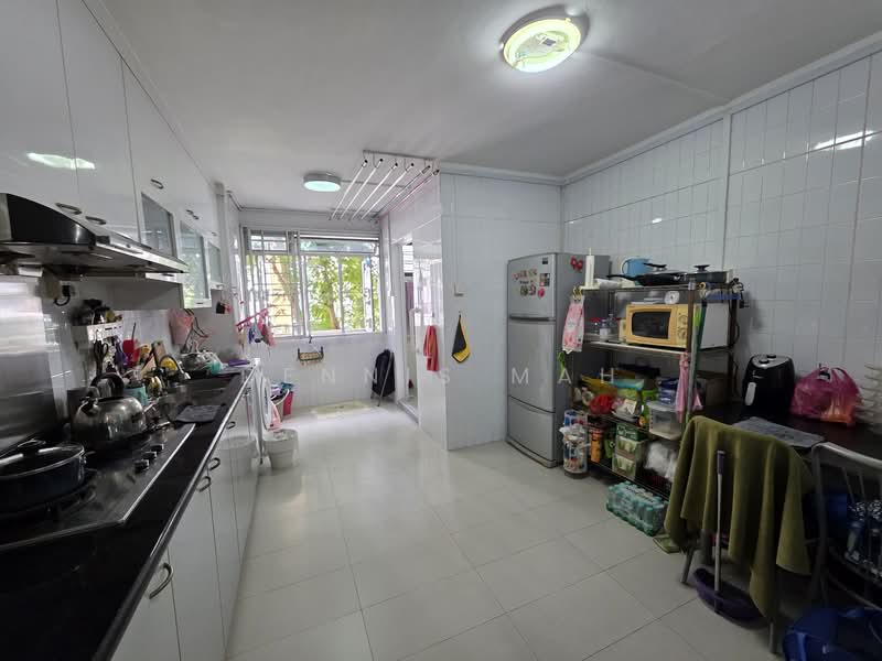 306 Yishun Central, 306 Yishun Central, 3 Bedrooms, 1,313 sqft, HDB Flat For Sale, by Dennis Mah, 500145463 - Kitchen - PropertyGuru.com.sg