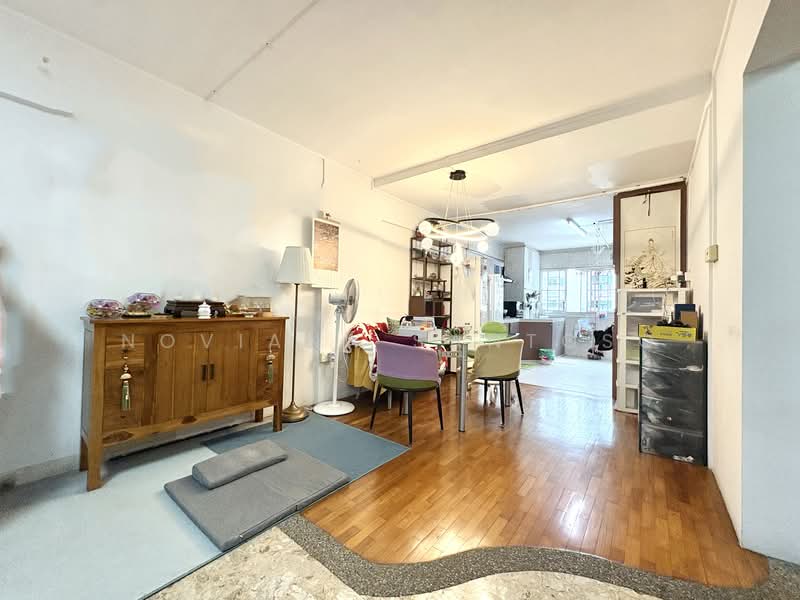 108 Bedok North Road, 108 Bedok North Road, 2 Bedrooms, 883 sqft, HDB Flat For Sale, by Noviana Santoso, 500145468 - Living Room - PropertyGuru.com.sg