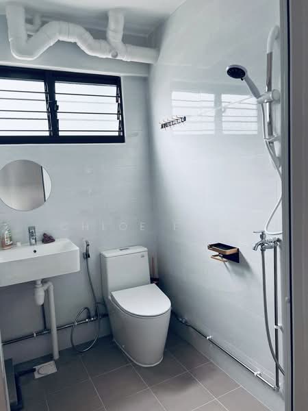 132 Simei Street 1, 132 Simei Street 1, 2 Bedrooms, 700 sqft, HDB Flat For Rent, by Chloe Fang, 500145473 - Bathroom - PropertyGuru.com.sg