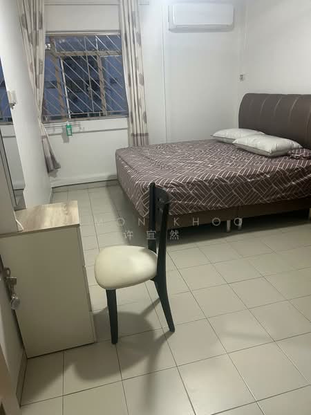 671 Hougang Avenue 8, 671 Hougang Avenue 8, Room Rental, 100 sqft, HDB Flat For Rent, by Simon Khoo 许宜然, 500145477 - Bedroom - PropertyGuru.com.sg