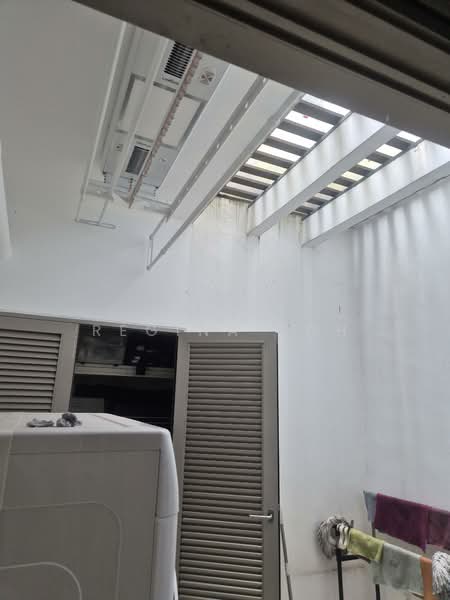 The Teneriffe, 110 Laurel Wood Avenue, 5 Bedrooms, 3,122 sqft, Cluster House For Rent, by Regina Koh, 500145479 - Wash area - PropertyGuru.com.sg