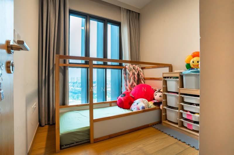 Midwood, 10 Hillview Rise, 4 Bedrooms, 1,259 sqft, Condominium For Sale, by Ryan Heng, 500145480 - Bedroom - PropertyGuru.com.sg