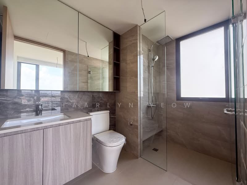 The Botany at Dairy Farm, 3 Dairy Farm Walk, 3 Bedrooms, 883 sqft, Condominium For Sale, by Shaarlyn Yeow, 500145502 - Master Bathroom - PropertyGuru.com.sg
