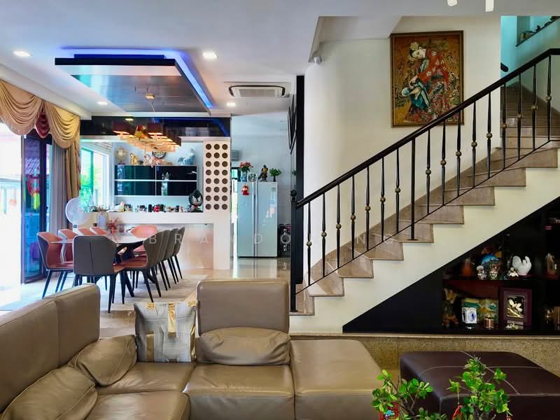 ⭐️⭐️LANDED7772 @ DETACHED NEAR EUNOS MRT, , 7 Bedrooms, 6,500 sqft, Detached House For Sale, by Brandon Ng, 500145517 - Living Room - PropertyGuru.com.sg