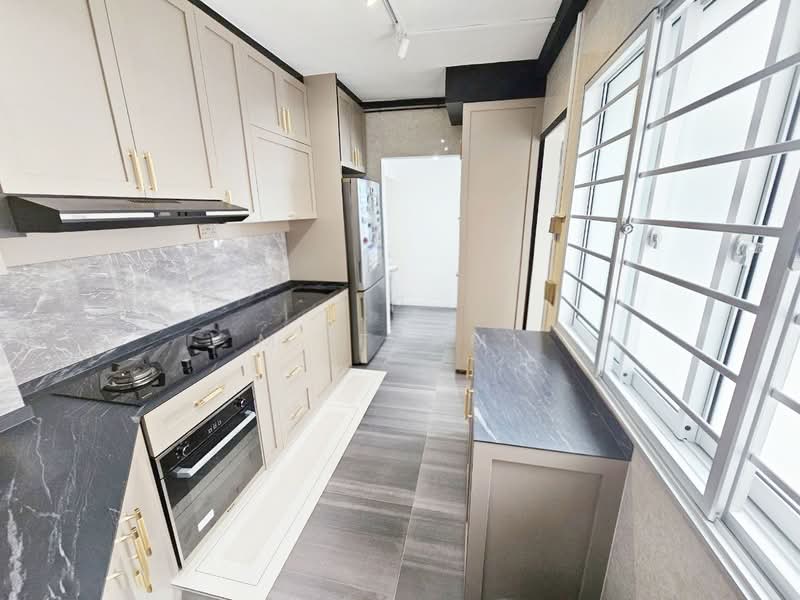 227A Compassvale Drive, 227A Compassvale Drive, 3 Bedrooms, 1,313 sqft, HDB Flat For Rent, by M. Fahmi, 500145518 - Kitchen - PropertyGuru.com.sg