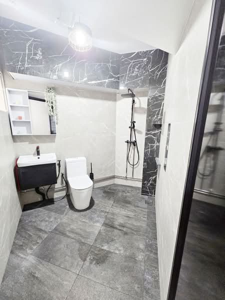 227A Compassvale Drive, 227A Compassvale Drive, 3 Bedrooms, 1,313 sqft, HDB Flat For Rent, by M. Fahmi, 500145518 - Bathroom - PropertyGuru.com.sg