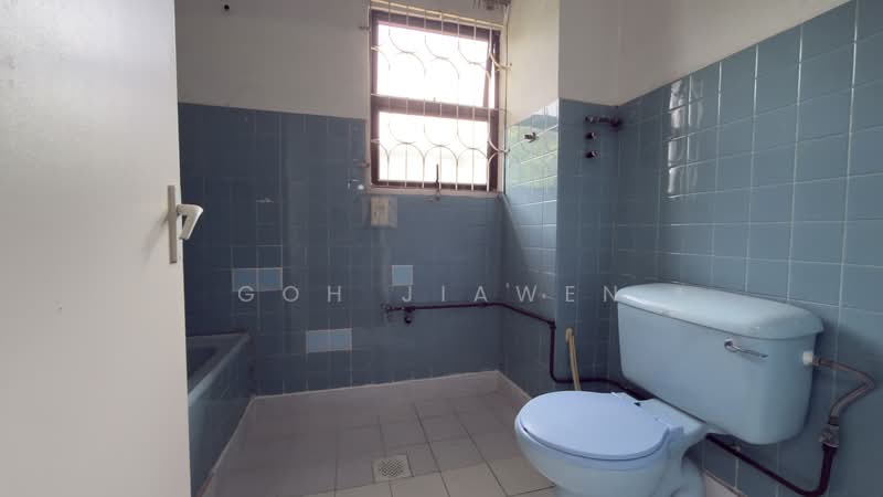 101A sunset way, Sunset Way, 5 Bedrooms, 4,188 sqft, Detached House For Sale, by Goh Jiawen, 500145520 - Master Bathroom - PropertyGuru.com.sg