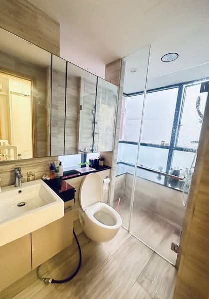 Cityscape at Farrer Park, 101 Mergui Road, 2 Bedrooms, 990 sqft, Condominium For Rent, by Winnie Wu, 500145524 - Bathroom - PropertyGuru.com.sg