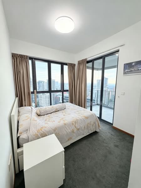 SkySuites 17, 17 Jalan Rajah, 3 Bedrooms, 1,066 sqft, Apartment For Rent, by Ben XIA 夏天鹏, 500145525 - Bedroom - PropertyGuru.com.sg