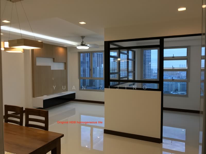 312A Clementi Avenue 4, 312A Clementi Avenue 4, 4 Bedrooms, 1,216 sqft, HDB Flat For Sale, by Yuan Zijing, 500145526 - Living Room - PropertyGuru.com.sg