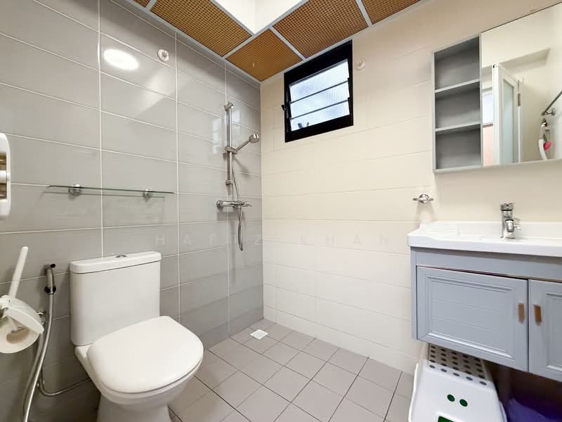 809B Choa Chu Kang Avenue 1, 809B Choa Chu Kang Avenue 1, 3 Bedrooms, 1,001 sqft, HDB Flat For Sale, by Hafiz Khan, 500145527 - Bathroom - PropertyGuru.com.sg