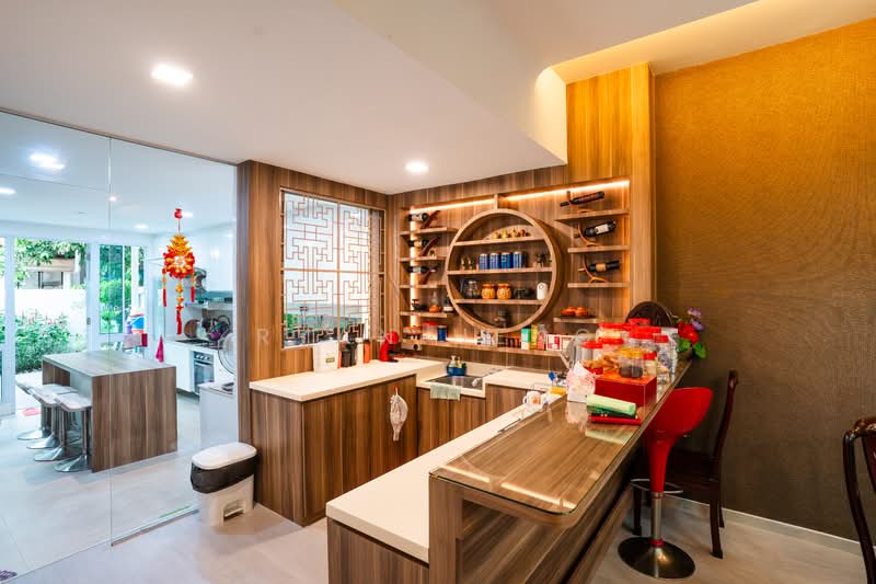 Beautifully Renovated 2.5 Storey - Parks 4 cars - EV Ready, , 5 Bedrooms, 3,500 sqft, Terraced House For Sale, by Ryan Heng, 500145528 - PropertyGuru.com.sg