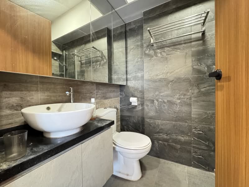 333A Anchorvale Link, 333A Anchorvale Link, 3 Bedrooms, 990 sqft, HDB Flat For Rent, by Debbie Hoon, 500145542 - Bathroom - PropertyGuru.com.sg