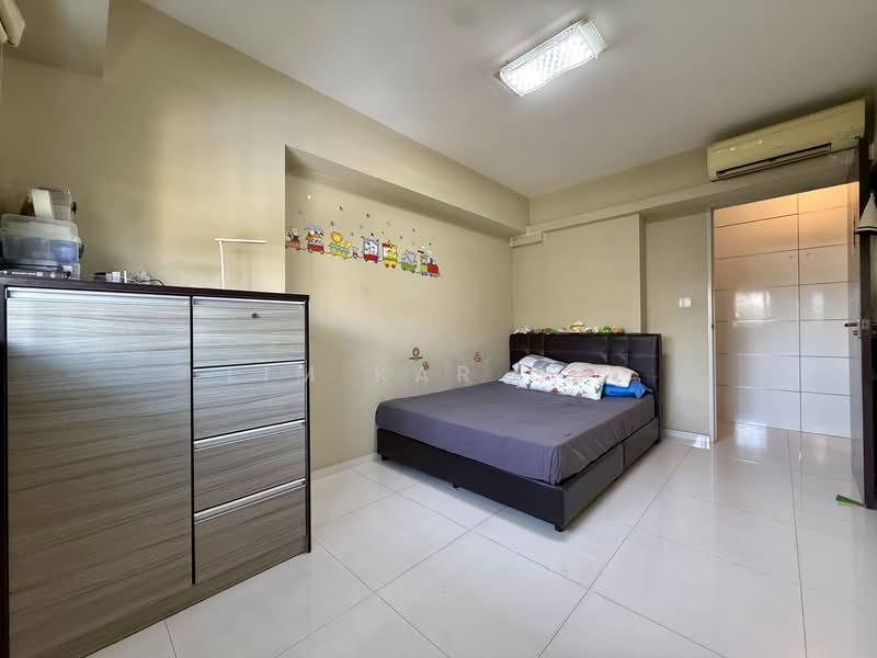 26D Jalan Membina, 26D Jalan Membina, 3 Bedrooms, 969 sqft, HDB Flat For Sale, by Lim Kar Gee, 500145543 - Bedroom - PropertyGuru.com.sg