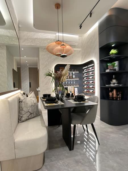 Saint Barnabas Lane, , 2 Bedrooms, 7,645 sqft, Apartment For Sale, by Sydelle Priscilla, 500145559 - Dining Room - PropertyGuru.com.sg