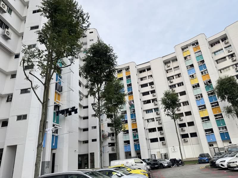 317 Jurong East Street 31, 317 Jurong East Street 31, 3 Bedrooms, 1,453 sqft, HDB Flat For Rent, by Debbie Hoon, 500145560 - Exterior - PropertyGuru.com.sg