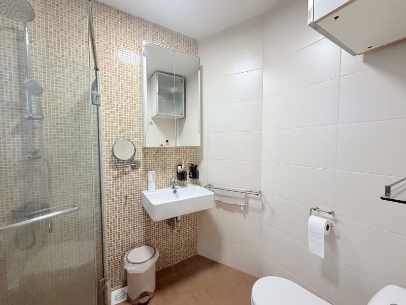 115 Clementi Street 13, 115 Clementi Street 13, 3 Bedrooms, 1,571 sqft, HDB Flat For Sale, by Aela Lim, 500145576 - Bathroom - PropertyGuru.com.sg