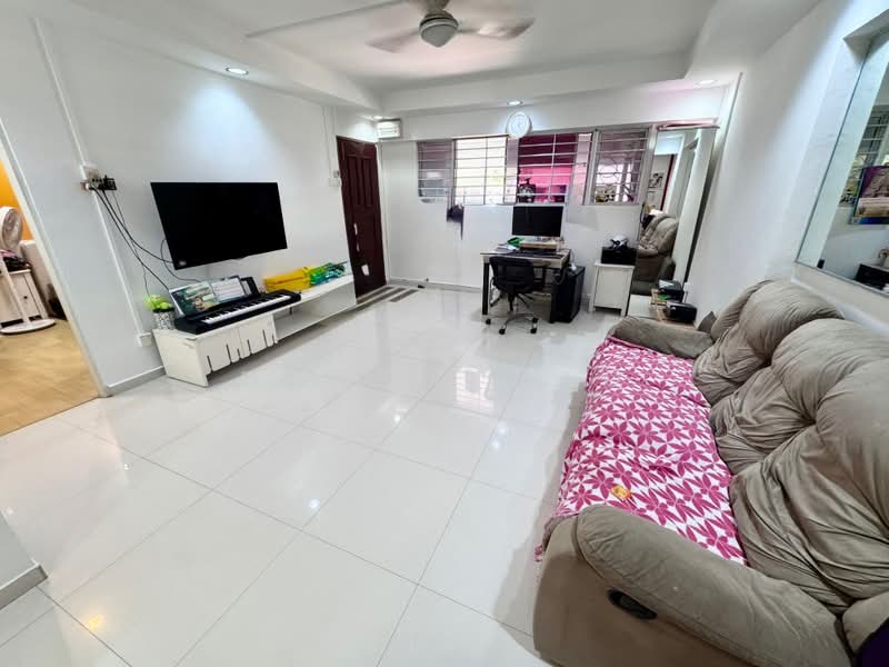 140 Potong Pasir Avenue 3, 140 Potong Pasir Avenue 3, 2 Bedrooms, 796 sqft, HDB Flat For Rent, by Phoebe Ang, 500145578 - PropertyGuru.com.sg