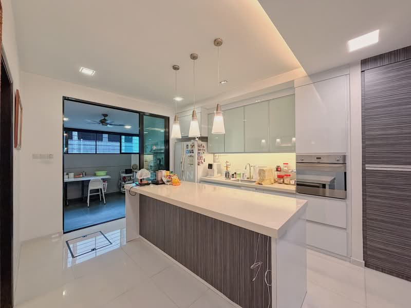 Chip Thye Garden, Yio Chu Kang Gardens, 4 Bedrooms, 2,600 sqft, Terraced House For Sale, by Jean Koh, 500145579 - Kitchen - PropertyGuru.com.sg