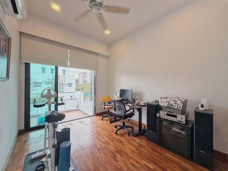 Chip Thye Garden, Yio Chu Kang Gardens, 4 Bedrooms, 2,600 sqft, Terraced House For Sale, by Jean Koh, 500145579 - Family area - PropertyGuru.com.sg