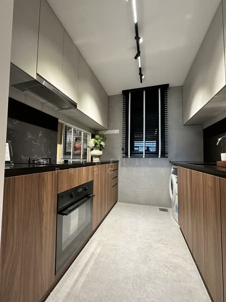 Saint Barnabas Lane, , 4 Bedrooms, 1,410 sqft, Apartment For Sale, by Sydelle Priscilla, 500145583 - Kitchen - PropertyGuru.com.sg