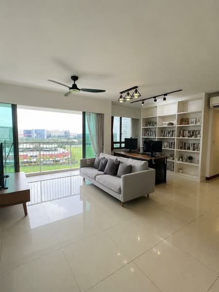 679C Punggol Drive, 679C Punggol Drive, 3 Bedrooms, 1,216 sqft, HDB Flat For Sale, by Lawrence Lim, 500145587 - Living Room - PropertyGuru.com.sg