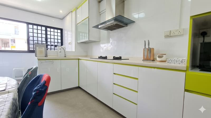 548 Bedok North Avenue 1, 548 Bedok North Avenue 1, 2 Bedrooms, 732 sqft, HDB Flat For Sale, by Terence Tham, 500145588 - Kitchen - PropertyGuru.com.sg
