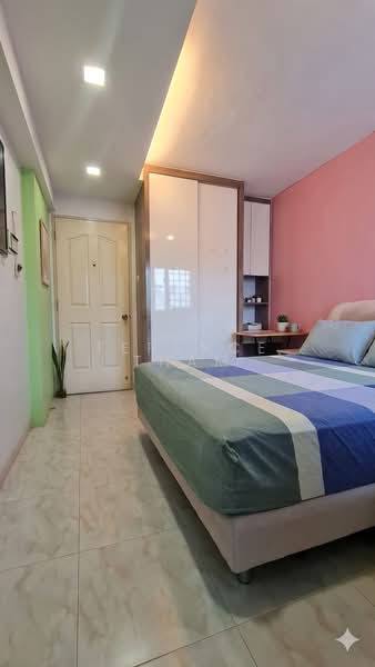 548 Bedok North Avenue 1, 548 Bedok North Avenue 1, 2 Bedrooms, 732 sqft, HDB Flat For Sale, by Terence Tham, 500145588 - Bedroom - PropertyGuru.com.sg