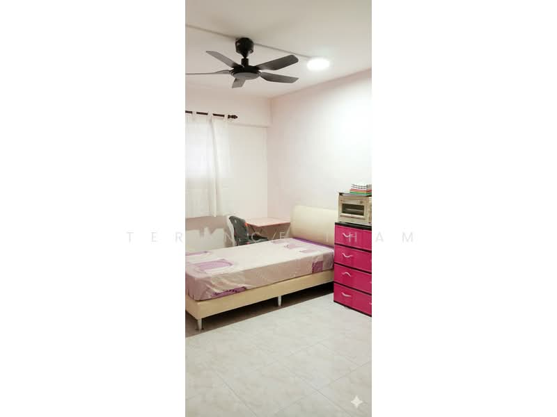 548 Bedok North Avenue 1, 548 Bedok North Avenue 1, 2 Bedrooms, 732 sqft, HDB Flat For Sale, by Terence Tham, 500145588 - Bedroom - PropertyGuru.com.sg