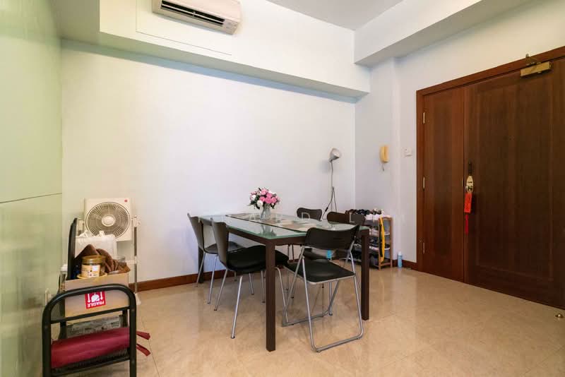 Bishan 8, 63 Bishan Street 21, 3 Bedrooms, 1,184 sqft, Condominium For Sale, by Raynard Lim, 500145592 - Dining Room - PropertyGuru.com.sg