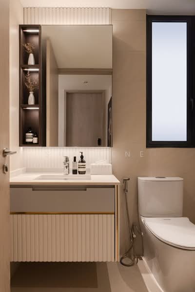 J Gateway, 2 Gateway Drive, 3 Bedrooms, 947 sqft, Condominium For Sale, by Shirlene Ang, 500145597 - Bathroom - PropertyGuru.com.sg