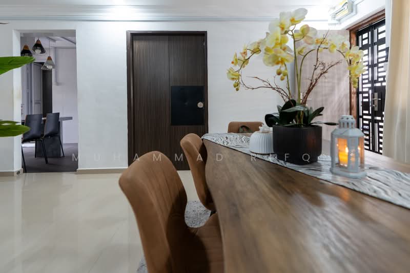 889 Tampines Street 81, 889 Tampines Street 81, 4 Bedrooms, 1,572 sqft, HDB Flat For Sale, by Muhammad Rifqi, 500145607 - Dining Room - PropertyGuru.com.sg
