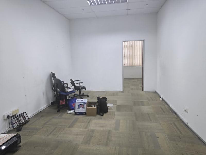 E-Centre @ Redhill, 3791 Jalan Bukit Merah, Alexandra / Commonwealth, 400 sqft, Light Industrial (B1) For Rent, by Chris Choo, 500145616 - Interior - CommercialGuru.com.sg