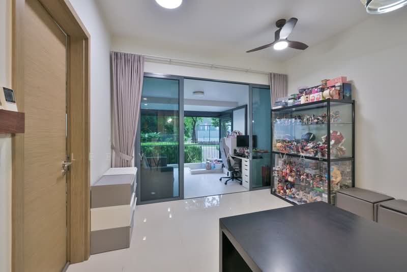 The Palette, 103 Pasir Ris Grove, 1 Bedroom, 700 sqft, Condominium For Sale, by Lee Yi Xuan Val, 500145622 - Living Room - PropertyGuru.com.sg