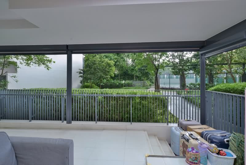 The Palette, 103 Pasir Ris Grove, 1 Bedroom, 700 sqft, Condominium For Sale, by Lee Yi Xuan Val, 500145622 - Balcony - PropertyGuru.com.sg