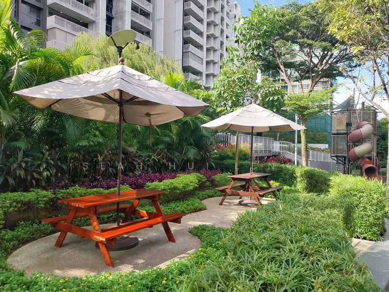 The Lakefront Residences, 42 Lakeside Drive, 2 Bedrooms, 721 sqft, Condominium For Rent, by Seah Hui Leng, 500145626 - Exterior - PropertyGuru.com.sg