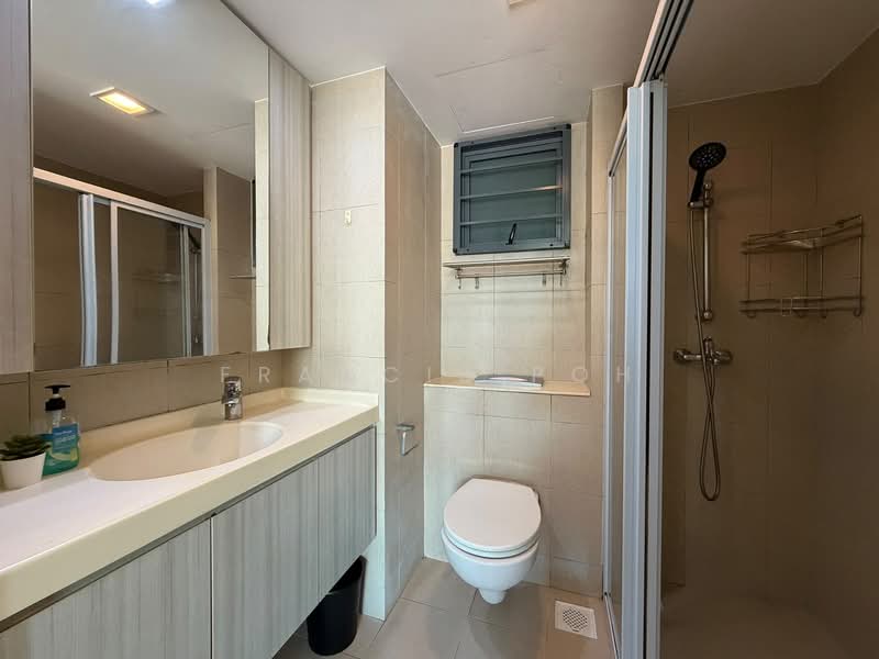 Pinnacle @ Duxton, 1C Cantonment Road, 3 Bedrooms, 1,022 sqft, HDB Flat For Rent, by Francis Poh, 500145627 - Bathroom - PropertyGuru.com.sg