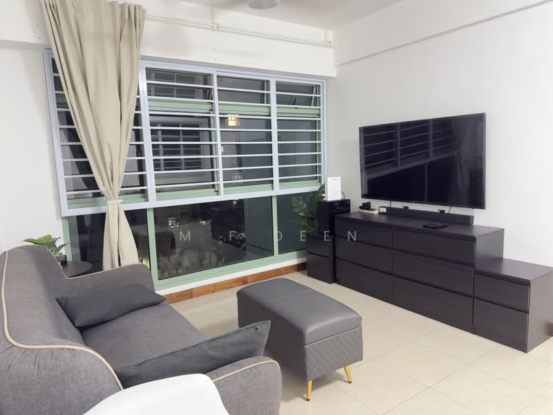 637A Punggol Drive, 637A Punggol Drive, 3 Bedrooms, 990 sqft, HDB Flat For Rent, by M F Deen, 500145630 - Living Room - PropertyGuru.com.sg