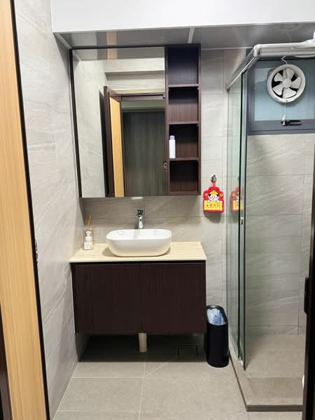 227A Bartley Walk, 227A Bartley Walk, Room Rental, 120 sqft, HDB Flat For Rent, by Angie Lim, 500145633 - Bathroom - PropertyGuru.com.sg